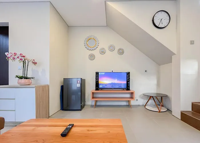 Villa Damara Hijau 2br Kuta Bali Near By Travelio Jimbaran